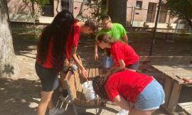 Muccia, la rinascita passa anche dai giovani: al lavoro d'estate per il restyling del borgo
