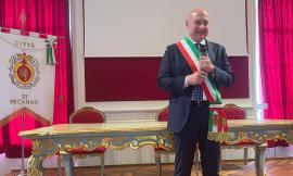 Recanati, il neo sindaco Pepa apre il suo ufficio e il Comando della polizia locale ai cittadini