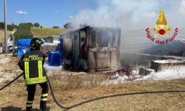 Montefano, a fuoco inverter fotovoltaico: i vigili del fuoco "salvano" un trattore e l'impianto