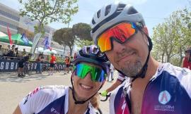 Ciclisti travolti e uccisi a Senigallia, sequestrato il cellulare dell'investitore