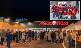 Corridonia, taglio del nastro a ritmo di "Black Friday" per MediaWorld: management tutto al femminile