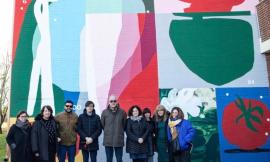 Civitanova - Inaugurato "Seed": il nuovo murales sulla facciata della scuola di via Lotto