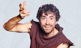 Civitanova, Giovanni Scifoni nei panni di San Francesco: la "superstar del Medioevo" al teatro Rossini