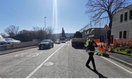 Caos traffico a Sforzacosta, viabilità alternativa per evitare disagi: "Cantiere sospeso per il weekend"