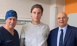 Edoardo Bove ricoverato a Torrette: accertamenti cardiologici per valutare il suo ritorno in campo
