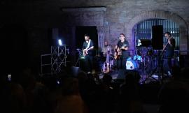 Civitanova, "Canzoni contro la paura": il collettivo Fra Luna e Mare omaggia Brunori Sas