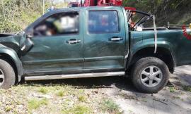 Con il pick-up precipita in una scarpata: volo di 10 metri, uomo soccorso in eliambulanza