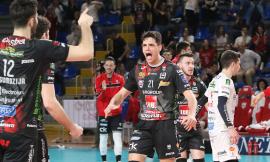 La Lube scarta l'uovo di Pasqua: Perugia travolta in 3 set, la semifinale scudetto si decide in gara 5