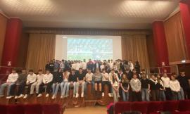 "Cultura della sconfitta, rispetto e forza di volontà": Assunta Legnante prof per un giorno all'Ite 'Gentili' "Cultura della sconfitta, rispetto e forza di volontà": Assunta Legnante prof per un giorno all'Ite 'Gentili'