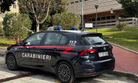 Macerata - "C'è una ragazza che chiede aiuto", i carabinieri intervengono e il fidanzato li aggredisce: denunciato