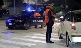 Serravalle, inseguimento da film: forza il posto di blocco e fugge, denunciato 20enne