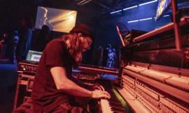 “By This Window”: il compositore civitanovese Edoardo Petracci lancia il suo primo album solista su Kickstarter