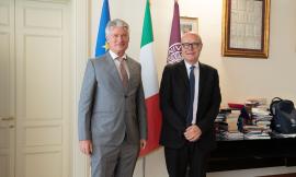 L’ambasciatore Ue in Myanmar in visita all’Università di Macerata: dialogo su cooperazione e futuro globale