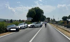 Macerata, carambola fra auto lungo la Statale: nove feriti, coinvolti sei bambini