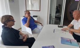 Ciarapica in visita alla Maenne: eccellenza civitanovese nella lotta alla fibromialgia