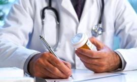 Medico che chiede soldi per il rilascio di un certificato di astensione dal lavoro: quali le responsabilità?