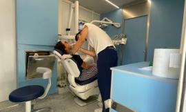 Il camper della salute arriva nei Comuni del Maceratese: visite odontoiatriche gratuite per le fasce fragili