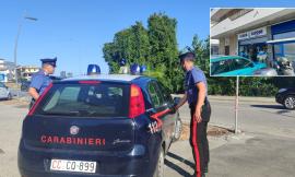Choc a Trodica, accoltellamento nel parcheggio: due feriti, uno grave a Torrette in eliambulanza (FOTO)