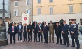 Recanati, i bersaglieri ‘alla carica’ nel centro storico