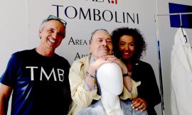 Tolentino, il "King dei Paparazzi" Rino Barillari veste Tombolini: in visita con Guido Picchio allo store (FOTO)