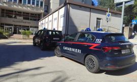 Mogliano, dormivano in un garage tra bombole di gpl: carabinieri evitano il peggio