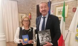 "Vai a quel paese”: Menichelli presenta il libro sul turismo sostenibile