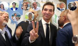 Acquaroli bis, c'é l'accordo: sei assessori ora, otto dopo la modifica dello Statuto. Tutti i nomi Acquaroli bis, c'é l'accordo: sei assessori ora, otto dopo la modifica dello Statuto. Tutti i nomi