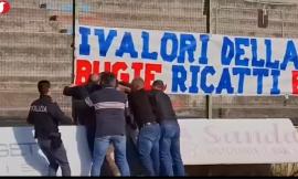 Tensione al Polisportivo, Profili denuncia pressioni e aggressioni: “Serve fermarli prima che accada l’irreparabile” Tensione al Polisportivo, Profili denuncia pressioni e aggressioni: “Serve fermarli prima che accada l’irreparabile”