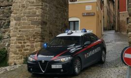 Controlli a Tolentino, motociclista trovato positivo ai cannabinoidi: scatta denuncia e il ritiro della patente