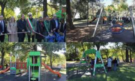 Macerata, nuova vita all’area giochi di Villa Cozza grazie alla donazione di Iginio Straffi
