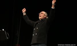 Luca Ward apre la stagione artistica del Politeama, la grande voce del cinema si racconta in uno spettacolo intimo e personale Luca Ward apre la stagione artistica del Politeama, la grande voce del cinema si racconta in uno spettacolo intimo e personale