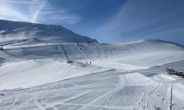 Prima nevicata sui Sibillini: piste da sci aperte a Bolognola e Frontignano