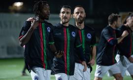 Maglie a tema Palestina, il Real Porto Senigallia scende in campo per "scaldare" i bambini di Gaza
