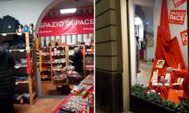 A Macerata torna lo Spazio Natale di Emergency: regali solidali per sostenere la salute nel mondo