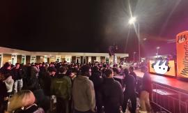 Camerino, il Natale entra nel vivo: al Sottocorte Village accensione delle luminarie e mercatini