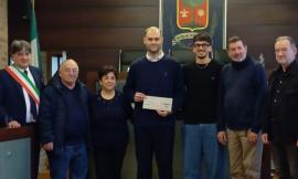 Umberto Stefani vince il concorso di Castignano con “Esistenza Mutilata”: una panchina contro la violenza sulle donne
