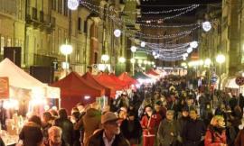 Macerata, artigianato, oggettistica e idee regalo: domenica  torna il mercatino in corso Cairoli
