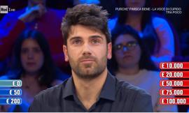 Tolentino, Roberto balla ad "Affari Tuoi": maxi vincita da 100mila euro per chiudere il 2025