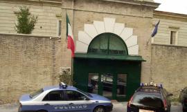 Incendio e sequestro di un agente nel carcere di Fermo