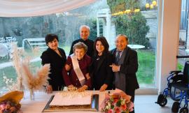 Onorina Ponzanesi spegne 100 candeline: è festa  a Loro Piceno