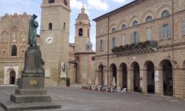 San Ginesio, “Rivelazioni sotto il loggiato”: il restauro di due tele diventa racconto pubblico