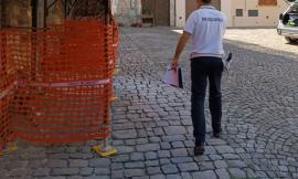 Recanati, agenti in borghese contro l'abbandono delle deiezioni canine: al via i controlli