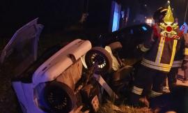 Tolentino, violento scontro tra auto e microcar: un ferito trasportato a Torrette