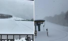 La magia della neve alle porte della primavera: riaprono gli impianti a Bolognola e Frontignano
