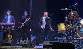 Castelraimondo applaude Tullio De Piscopo: tutto esaurito per la data zero del tour
