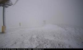 Neve di maggio sui Sibillini: imbiancate Frontignano e Bolognola