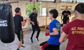 Giovanni De Carolis guida lo stage con l'Accademia pugilistica Settempedana