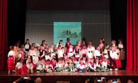 Li Matti de Montecò portano folklore e dialetto nelle scuole