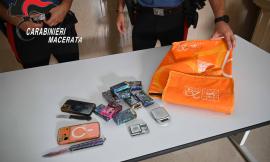 Macerata, blitz antidroga dei Carabinieri: arrestato 21enne, sequestrati 880 gr di hashish