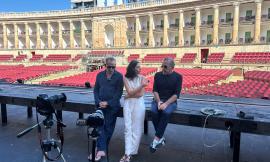 Il Trovatore prende fuoco: dietro l'allestimento dello Sferisterio con Louis Désiré e Diego Méndez (Video)